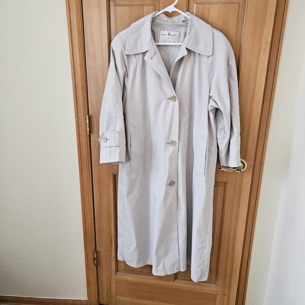 Towne London Fog Beige Long Trench Coat Women's Size 2 Petite